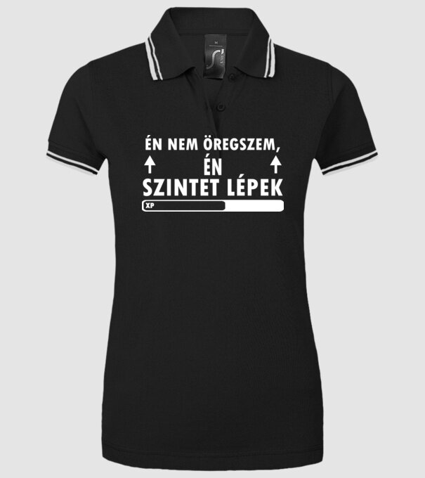  minta fekete pólón